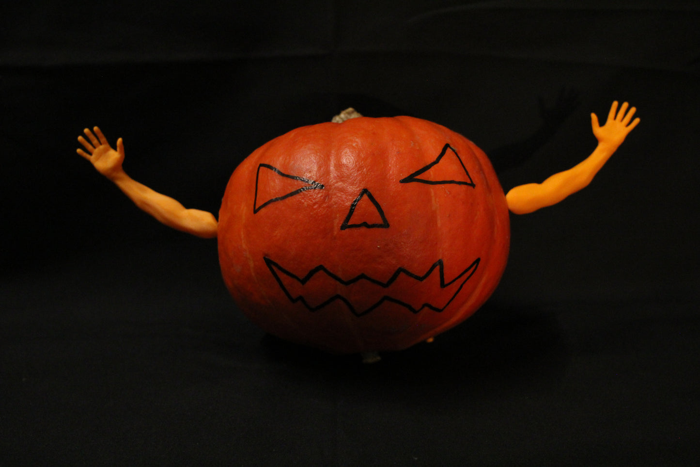 Pumpkin Deko Waving Hands